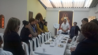 La Comunidad Cristo Te Sana y sede Principal de Bogotá ofreció unas onces,  para despedir y agradecer a  Betulia Valencia por su servicio a la obra