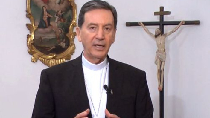 Sentencia abriría puertas de adopción gay en Colombia, alerta Cardenal Salazar