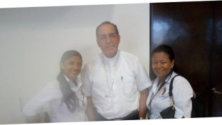 Monseñor  Pablo Emiro Salas Antelíz, Arzobispo de Barranquilla da su bendición a la labor evangelizadora de la Casa de la Misericordia en el Atlántico