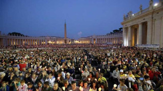 En vigilia previa al inicio del Sínodo de la Familia El Papa Francisco pidió que sople “viento de Pentecostés” sobre Sínodo de la Familia